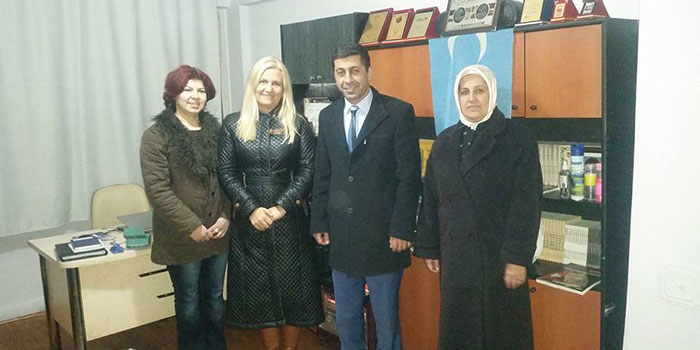 AK Parti İzmit Kadın Kolları BAYŞAD ‘ı ziyaret etti