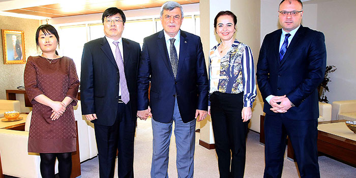 Başkan Karaosmanoğlu, kentin dinamikleriyle buluşuyor