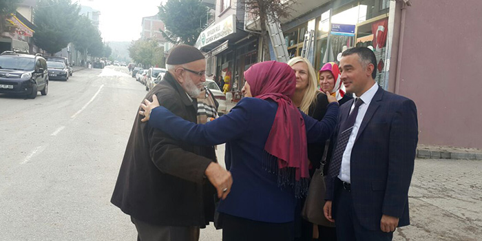 Milletvekili R.Sezer Katırcıoğlu, seçim bölgesinde halkla buluştu.