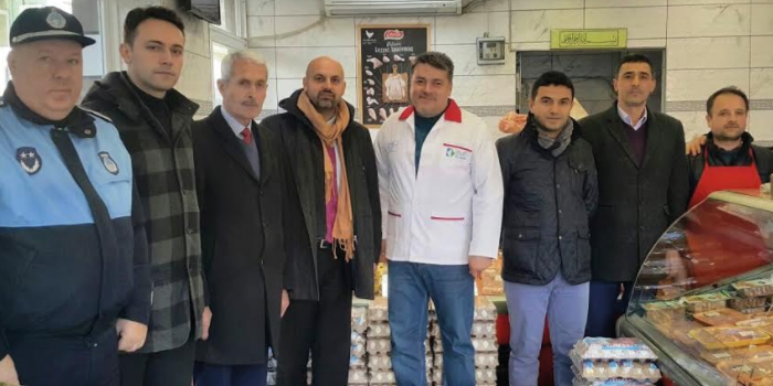 Kasaplara önlükler İzmit Belediyesi'nden