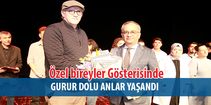 Özel bireyler tiyatro oyununda hünerlerini sergiledi